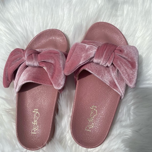 Women’s Fashion Slides - Picture 4 of 4